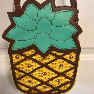 ModCloth Pineapple 🍍 Rattan Purse